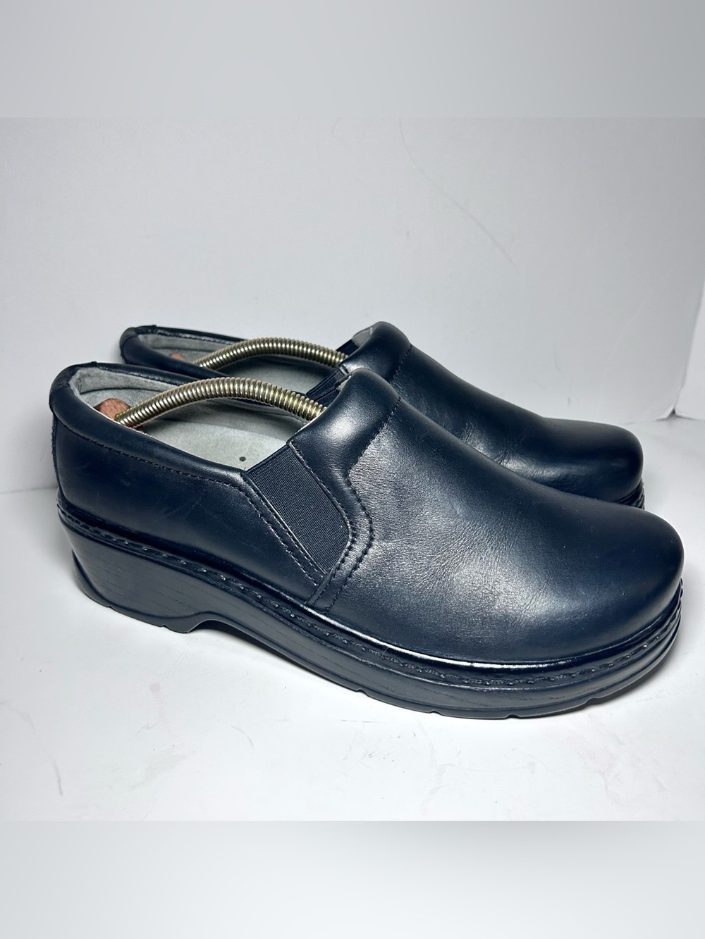 Klogs Footwear Naples Women’s 11M Black Leather Slip Resistant Slip On Shoe